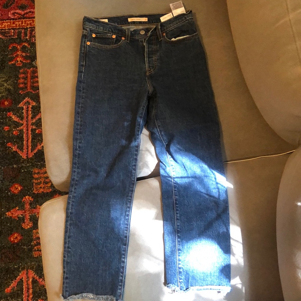 Levi’s Wedgie Straight, cropped jeans , size 27